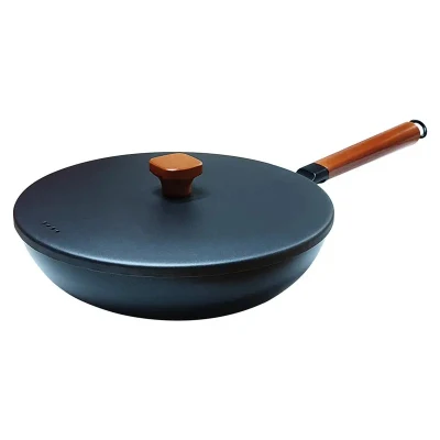 Ligero molde de fundición Cocina antiadherente Calado Wok fundición Hierro Wok con tapa de vidrio y mango de madera