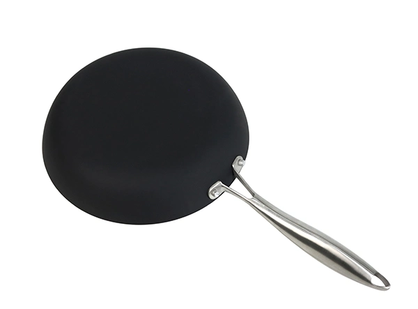 11 Inch Pre-Seasoned Lightweight Iron Cookware Rustproof Carbon Steel Frying Pan