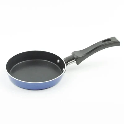 Mini omelette Hot Selling antiaderente in alluminio da 14 cm Promozione Supermarket Egg Fry Pan con manico in bachelite