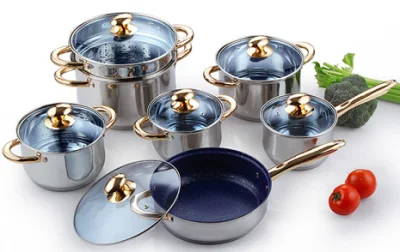 Vendita all&prime;ingrosso 12 PEZZI Set di utensili da cucina in acciaio inox con manici dorati e coperchio in vetro blu, utensili economici adatti per qualsiasi piano cottura con pentole e pentole