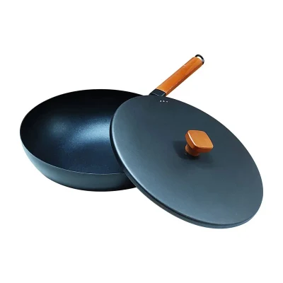 Wok in ghisa senza rivestimento e padella, tradizionali Wok cinesi fatti a mano con manico in legno Wok