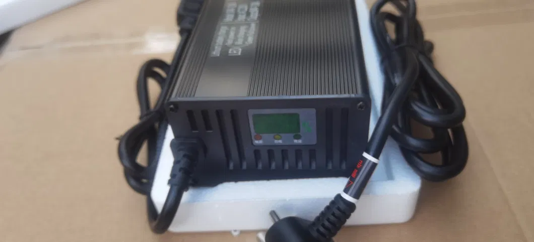 Automatic 42V 54.6V 7A Deep Cycle Battery Charger Golf Cart Charger Professional Customized