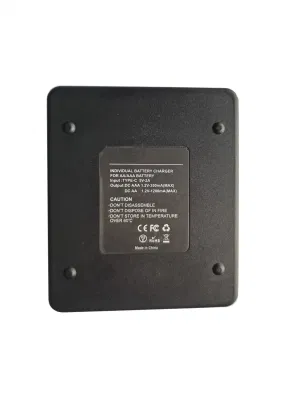 4 ranuras de la batería compatible con múltiples 18650 26650 21700 Cargador AA AAA