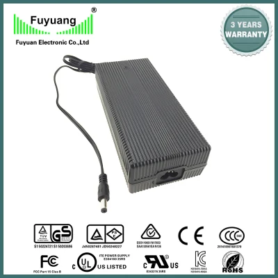 2,6 V 36 V 48 V 60 72 V 12 a bicicletta elettrica li-ion Scooter elettrico CC-CC al litio SAA 12 V 21 V. Caricabatterie agli ioni di litio