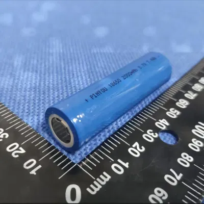 18650 2200mAh 3,7V ricaricabile batteria noi Au Plug Nero 220V Caricabatteria doppio agli ioni di litio 18650 con PTC