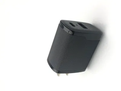 Caricabatteria universale per telefono cellulare a+C +C 40 W.