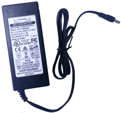  12,6 V 36 V 48 V 60 V 72 V 6 A 7 A 8 A 9 A. Scooter elettrico li-ion da 10 a 11A 12 ah CC a CC Caricabatterie agli ioni di litio da 12 V