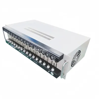 18650 26650 32650 carica automatica delle celle della batteria agli ioni di litio e. Analizzatore del tester di livellamento della capacità di scarico