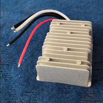 Auto EV OBC solare da 8-36 V a 12,6 V /14,5 V 10A CC-CC Caricabatteria di bordo al litio sigillato
