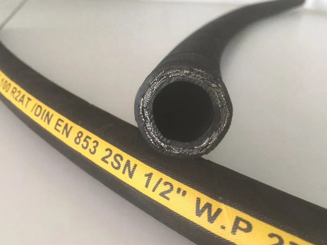 Customized Black Wrap Surface R4 Hose Industrial Water Oil Suction and Delivery Rubber Hose with High Pressure