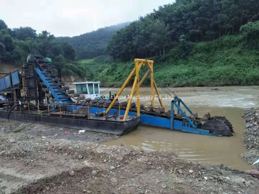 China Mining Equipment Chain Bucket Boat Bucket Dredger Gold Mining Dredge for Sale