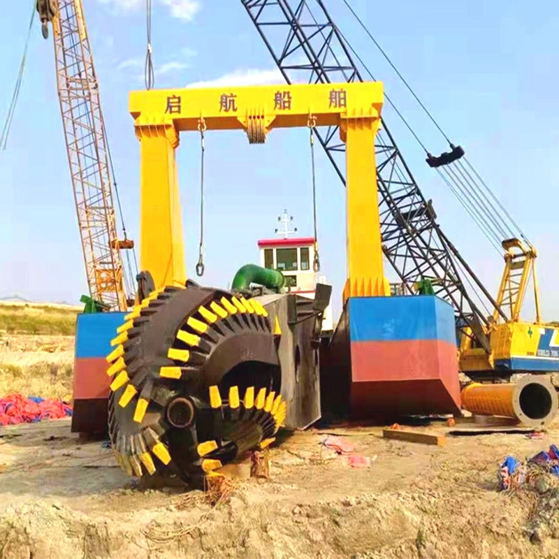 Hydraulic Diesel Engine Boat 18/20/22/26/32 Inch Cutter Suction Sand Dredger for River Mud Equipment/ Port Instruction /River Sand Claning /Lake Gravel Dredge
