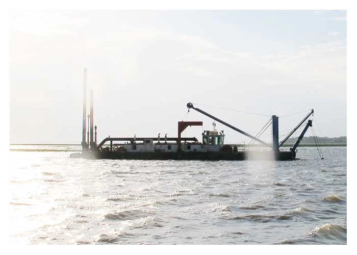 River Diesel Engine Dredging Machine Ship 4-26 Inch Hydraulic Cutter Suction Sand Dredger Price