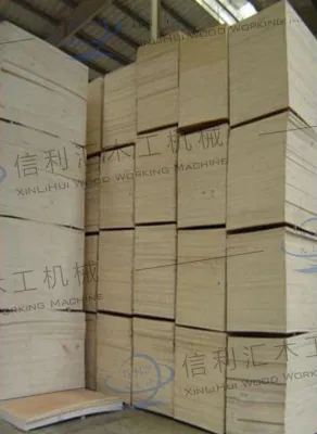 Directo de la Junta de Shandong multicapa Vertical y Horizontal automática Máquina de cortar la madera de la Sierra de la Junta Four-Side Four-Side aislamiento de la sierra