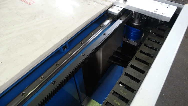 Full Automatic Feeding EPE Foam Sheet Cutting Machine