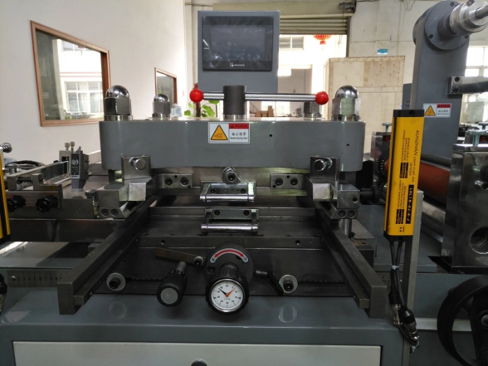 Automatic Roll Film, Foam, Sticker Label Die Cutting Machine/Die Cutter (DP-320G)