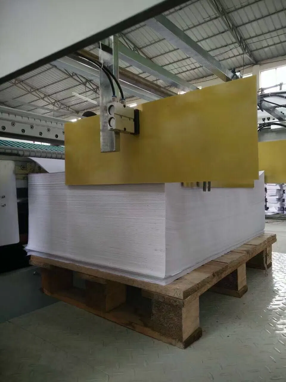 Automatic Pearl Cotton Foam Roll to Sheet Cutting Machine with Stacker