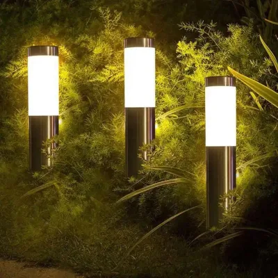 Shandong, Qingdao Outdoor IP55 Waterproof Square Gate Fence Garden Post 2W LED Solar Pillar Light