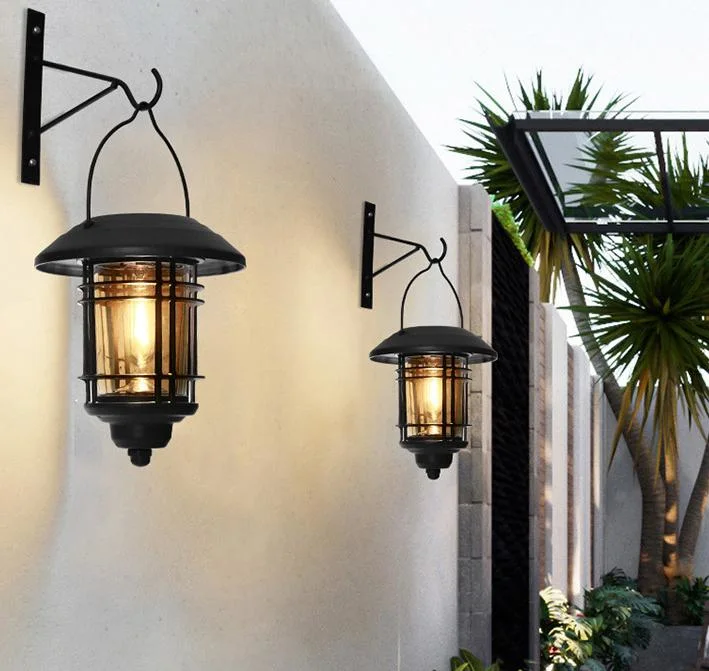 Wholesale Hanging Garden Decorative Lighting Waterproof Outdoor Landscape Garden Wall Lantern LED Lamp Garden Solar Light with Sensor
