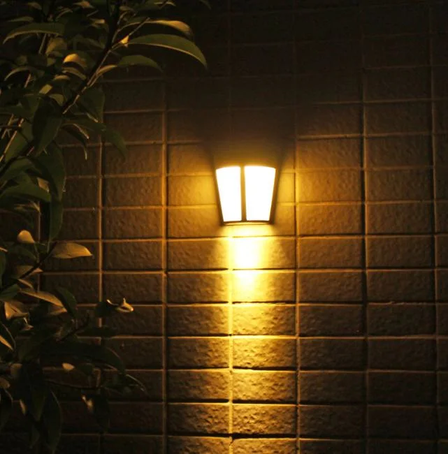 Outdoor Waterproof LED Decorative Wall Lighting for Garden Lawn 2PCS 2835 SMD LED Garden Lantern with Sensor Solar LED Garden Wall Light