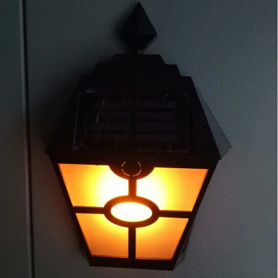 Luces de cubierta solar Negro impermeable automático Decorativo exterior luces de pared solar para cubierta, Patio, Escaleras, Yard, camino y camino de entrada