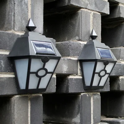 Luces de cubierta solar Negro impermeable automático Decorativo exterior luces de pared solar para cubierta, Patio, Escaleras, Yard, camino y camino de entrada