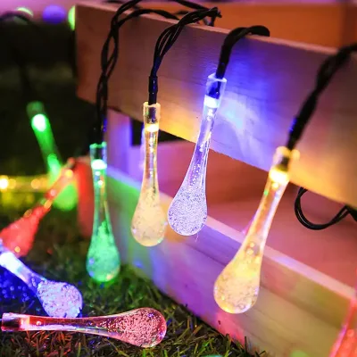 Festival de Navidad decoración exterior LED Solar Powered Water Drop String Luces LED de Navidad para decoración de jardín