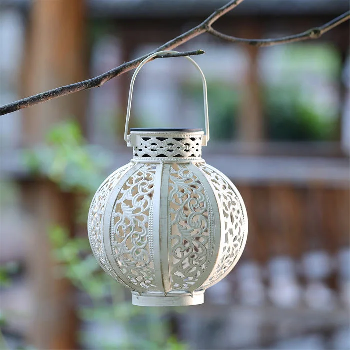Hanging Solar Lanterns Retro Solar Lights with Handle for Yard Tree Fence Patio