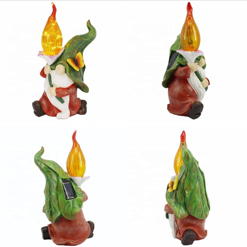 2021 Amazon Hot Selling Garden Decorative Dwarfs Holding Torch Resin Gnome Statue Solar Light