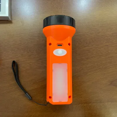  Lampada solare lampada da torcia Nuova energia solare Foucs Light per interni E all&prime;aperto