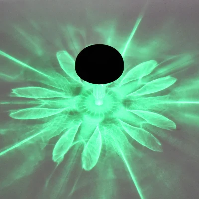 Esterno impermeabile Giardino prato Paesaggio decorazione illuminazione lampada cambiamento di colore Luci LED a luce solare