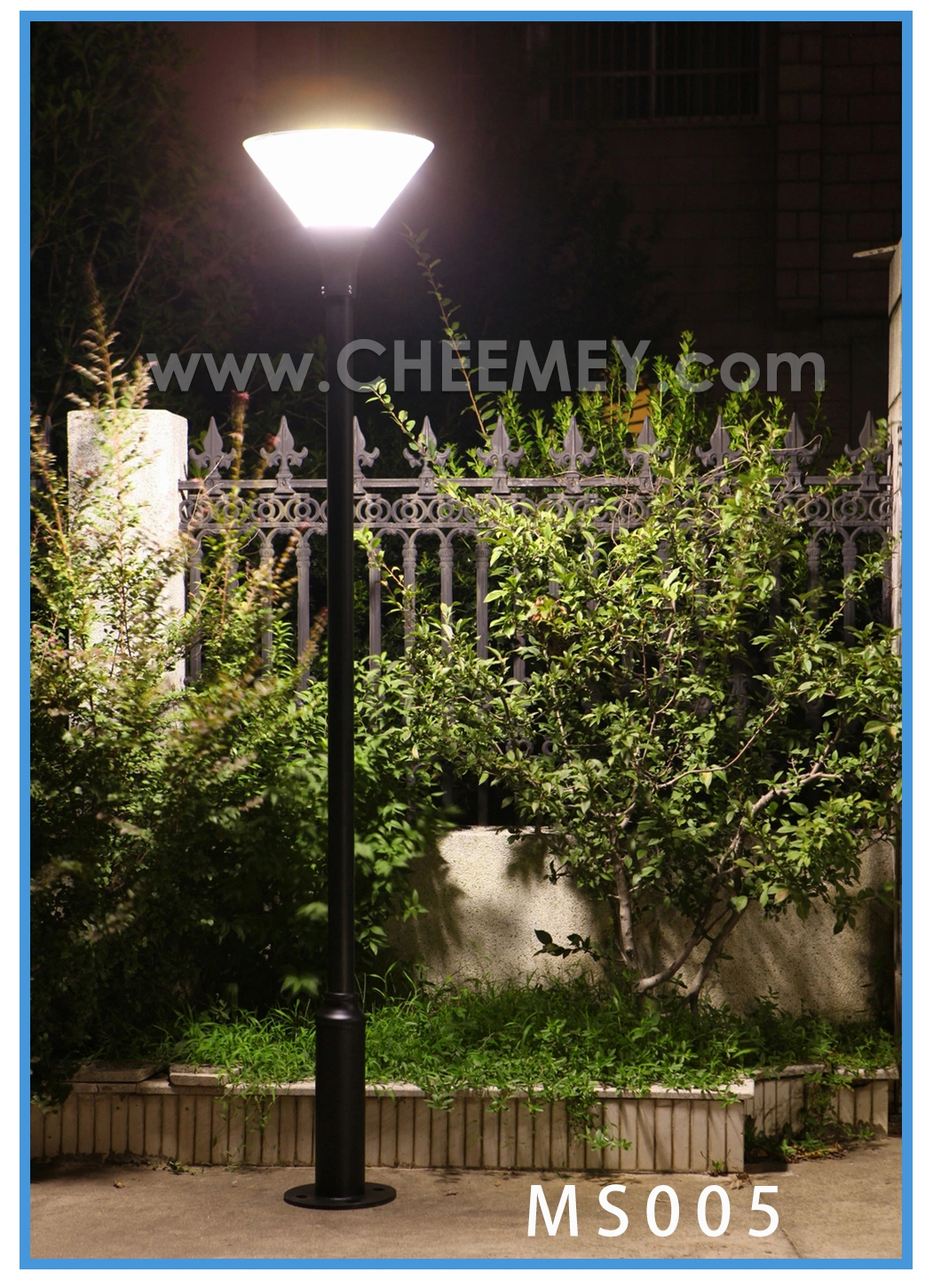 Solar Power LED Garden Road Lantern for Smart Home