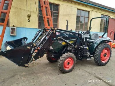 Taihong 40HP, 45HP, 50HP, 55HP 2WD/4WD Mini/Small/Large Agricultural Wheel Farm Tractor with Wider Tyres