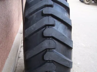  11.2-24 13.6-28 14.9-24 14.9-28 16.9-28 TT neumático del tractor/neumáticos del tractor/neumáticos de granja/Agricultura Neumáticos/neumáticos agrícolas/neumáticos agrícolas/neumáticos agrícolas (R-1)