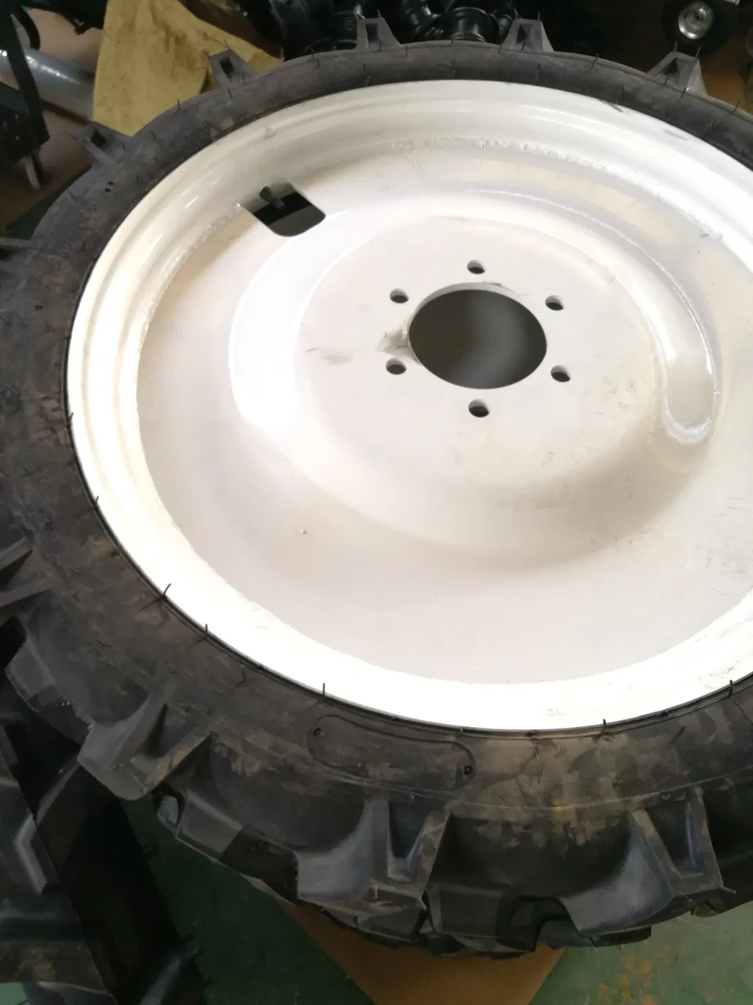Big Herringbone Pneumatic Rubber Tyre Air Industrial/Agricultural Tyre/Tire 6.00-29 Wheel