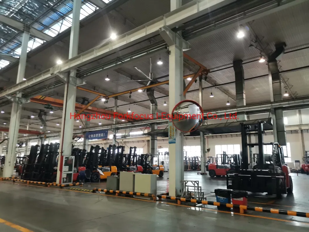 Forklift 4 Ton Forkfocus Diesel Forklift with Yanmar Engine Work for Block Factory Lift Truck Service in Chemical and Energy Industry