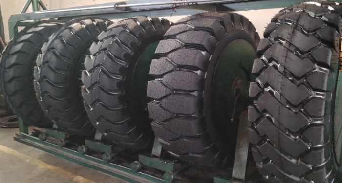 Agriculture Mini-Excavator Heavy Machine Tyre/Tire