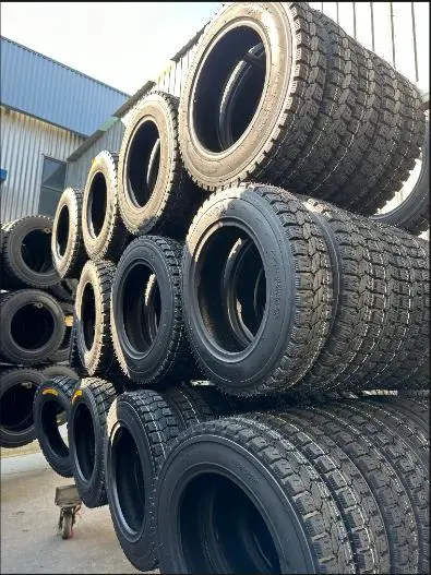 Rubber Strong Bearing Capacity and Factory Direct Hot Selling High Quality Motorcycle Tyre Keep Updating New Sizes (375-12 400-10 400-12 450-10 450-12 500-12)