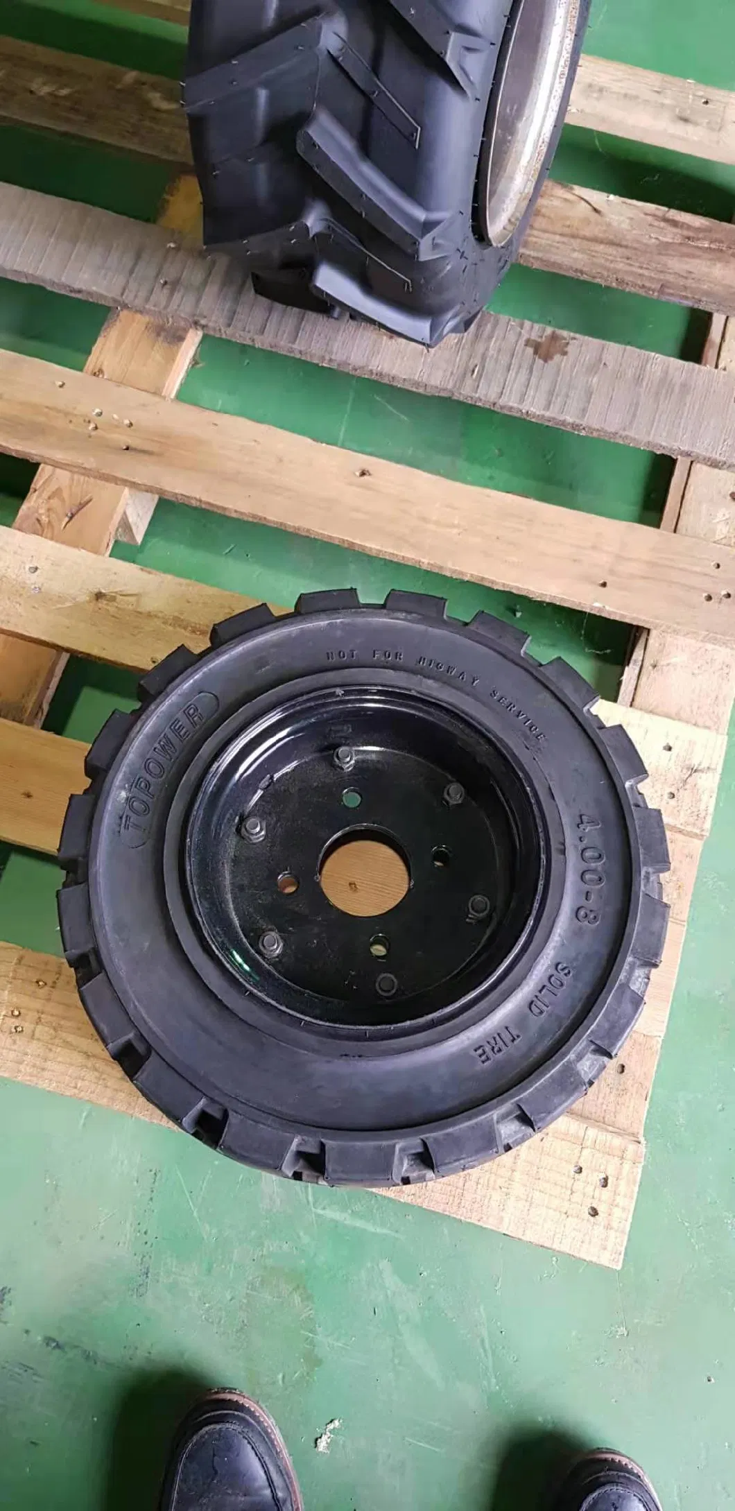 4.80/4.00-8 Tire and Rim 3/4 Bore