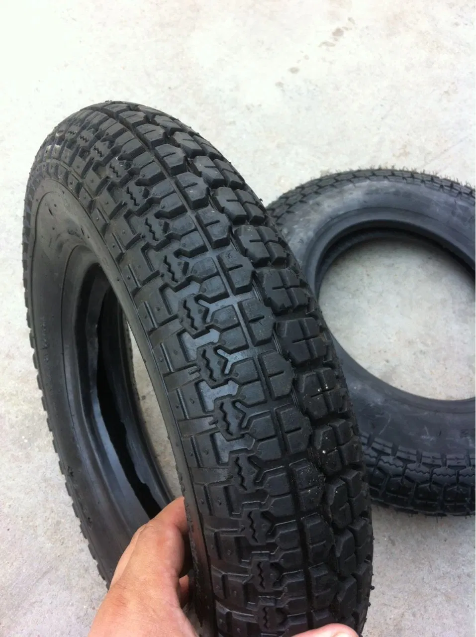 4.80/4.00-8 Maxtop Heavy Duty Big Square Pattern Wheelbarrow Tyre for Trolley