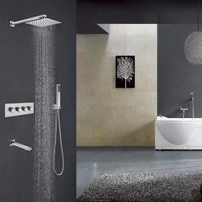  Set doccia cromata a risparmio d&prime;acqua Factory Rainfall Square