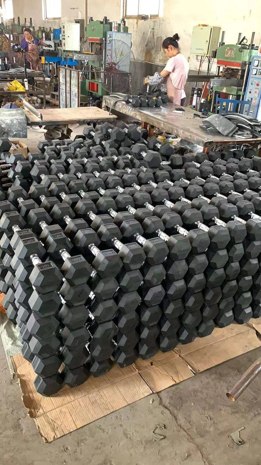 Wholesale Black Hexagonal Dumbells Cast Iron Vinyl Coated Hex Dumbbells