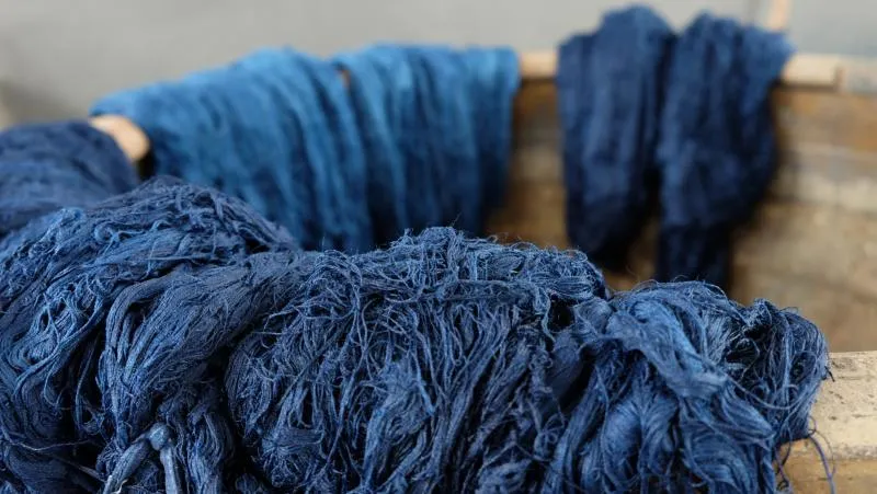 Factory Provide Fashion Indigo Dyed Yarn Dyed Cotton Shirting Fabric CAS 482-89-3