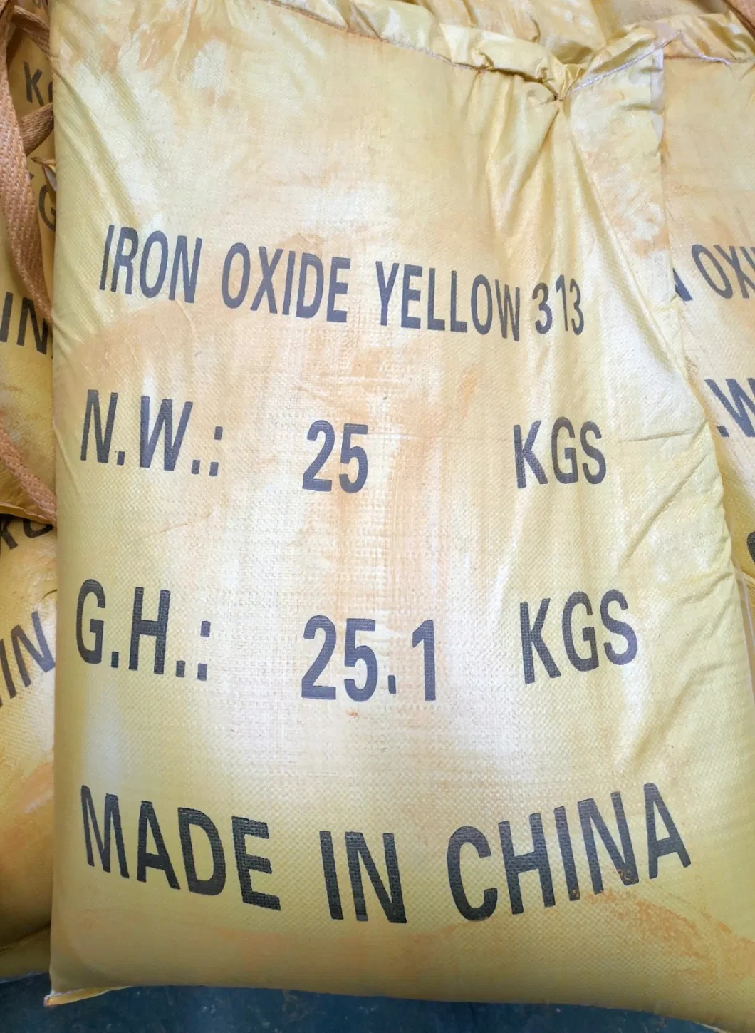 CAS 51274-00-1 Iron (III) Oxide Monohydrate Iron Oxide Yellow 313 for Pigment and Leather