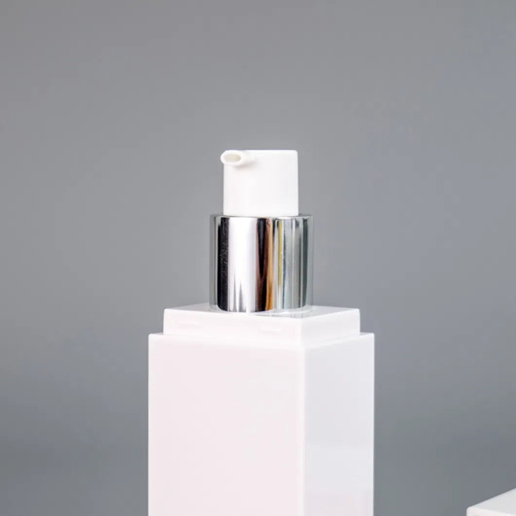 2023 New Product Square Shape High End Cosmetic Plastic Container 50ml Acrylic Bottles Serum Bb Cream Pump Bottle for Sunscreen with Silver Printing