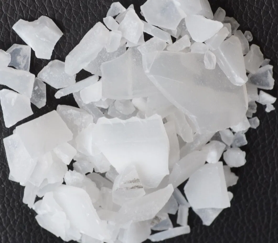 Industrial Grade Aluminum Sulfate as a Dye in Paper Making