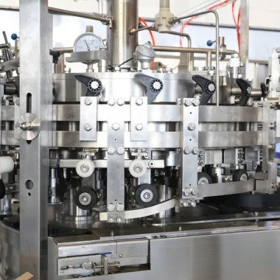 Pop automatico ad alta velocità / PET / lattina in alluminio rossa Bull / Energy Functional drink / Consores di succhi di frutta gassati / Macchina per il riempimento di liquidi di birra artigianale