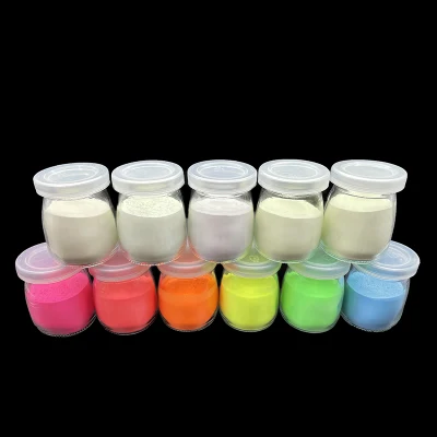 Bagliore in pigmento fluorescente fotoluminescente scuro per vernice