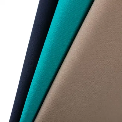 T/C65/35 tessuto liscio 24X24 100X52 155GSM 1/1con tinta IVA Verde bianco per tuta infermieristica