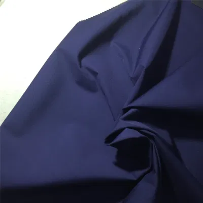 TC65/35 Airjet Woven 30s filato ad anello 110X60 145GSM Poplin Tessuto di abbigliamento chirurgico tinto con IVA colore viola